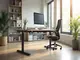 hoehenverstellbarer-schreibtisch-ultradesk-flexible-ergonomie-fuer-profis